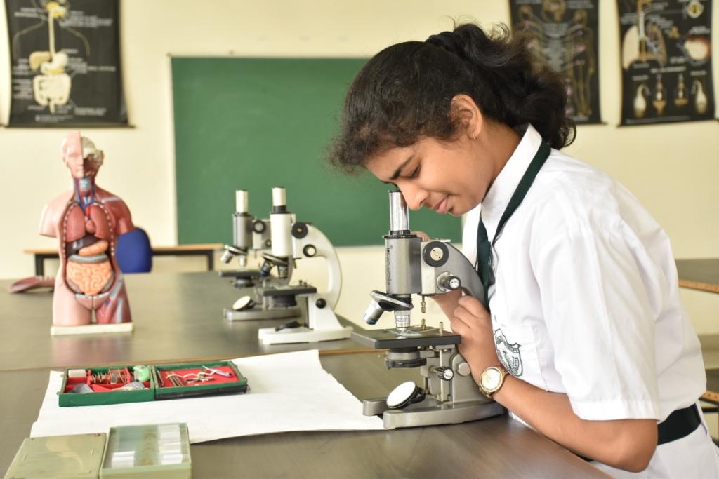 Delhi Public School HRIT - lab05